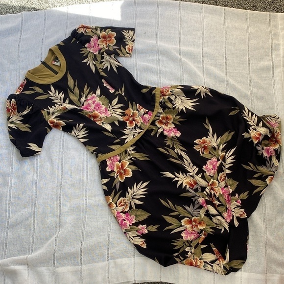 Positive Attitude vintage drop waist dress with Hawaiian print. - Picture 6 of 10